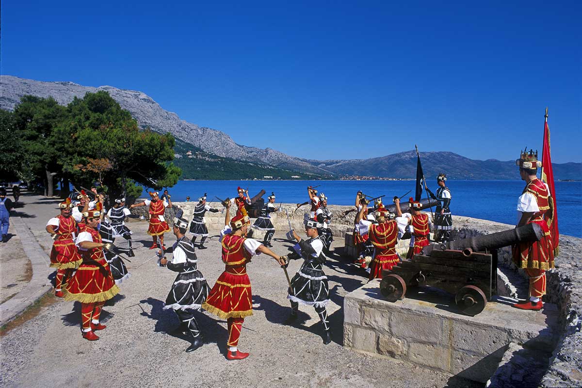 Moreska sword dance